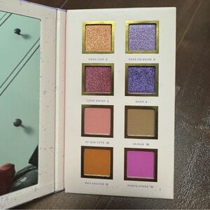 Vibrant Eyeshadow Palette